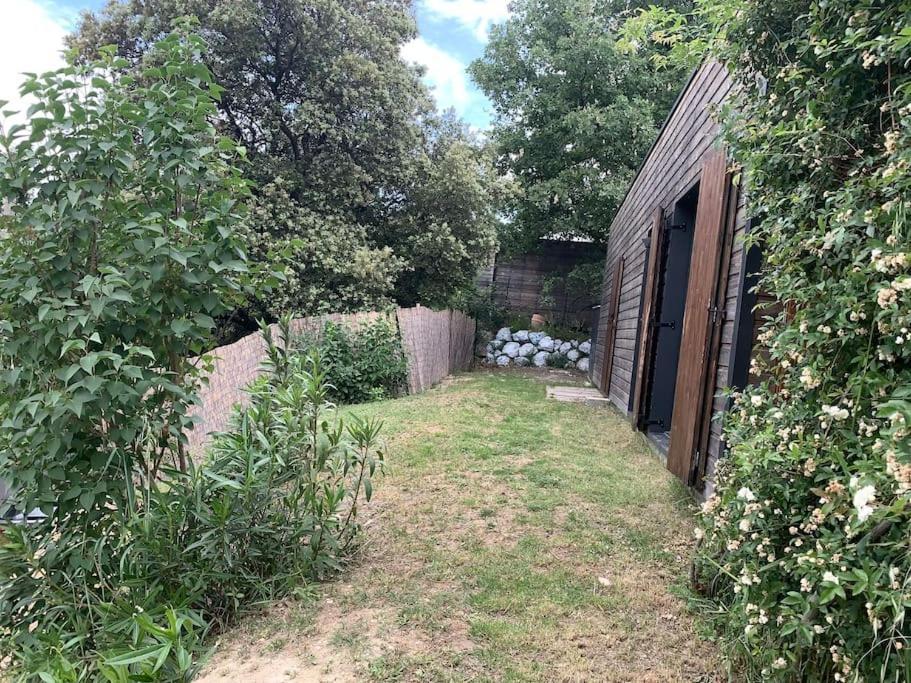 Maison En Bois A Entrechaux المظهر الخارجي الصورة