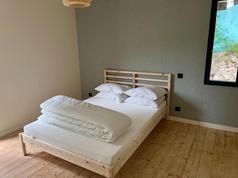 Maison En Bois A Entrechaux المظهر الخارجي الصورة